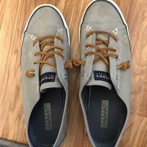 Sperry slip on shoes